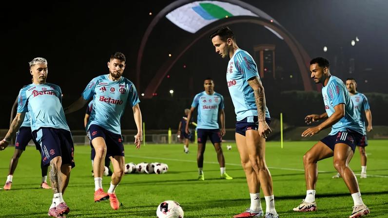 Treino do Flamengo no Catar em preparação para a Copa Intercontinental (Foto: Divulgação / Flamengo)