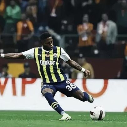 Atlético consulta Fred, do Fenerbahçe, mas negociação é difícil