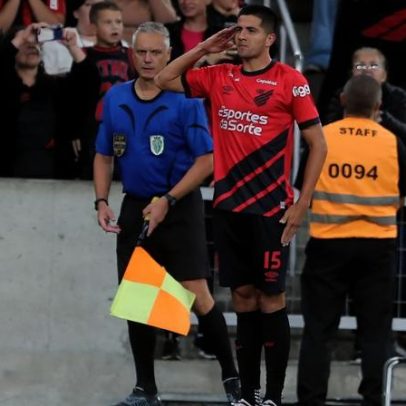 Athletico empresta zagueiro paraguaio Gamarra pela segunda vez