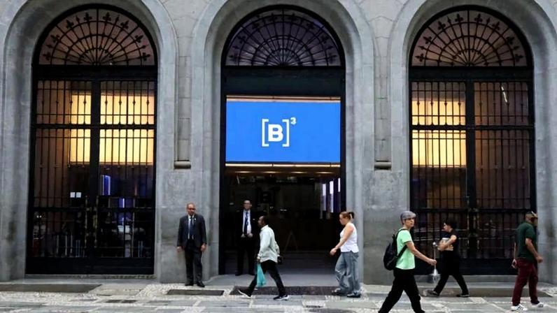Depois de se "acostumar" aos 150 mil pontos em novembro, Ibovespa vem se "adaptando" aos 160 mil em dezembro