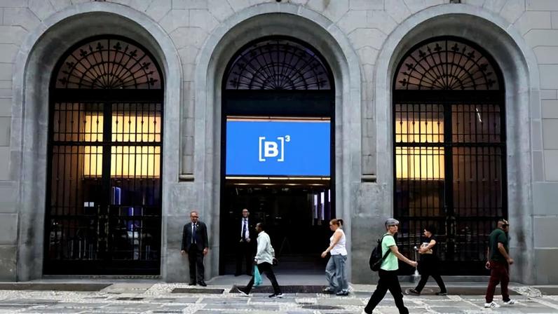 Depois de se "acostumar" aos 150 mil pontos em novembro, Ibovespa vem se "adaptando" aos 160 mil em dezembro
