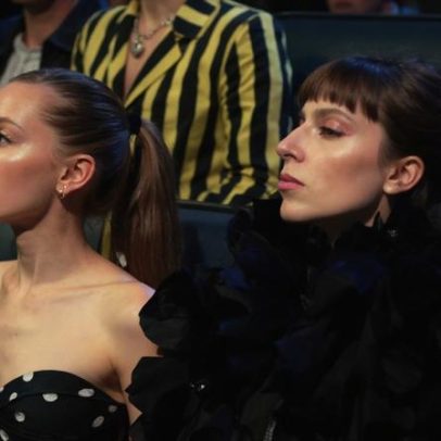 Homem que agarrou Ariana Grande foi retirado de show de Lady Gaga em Brisbane