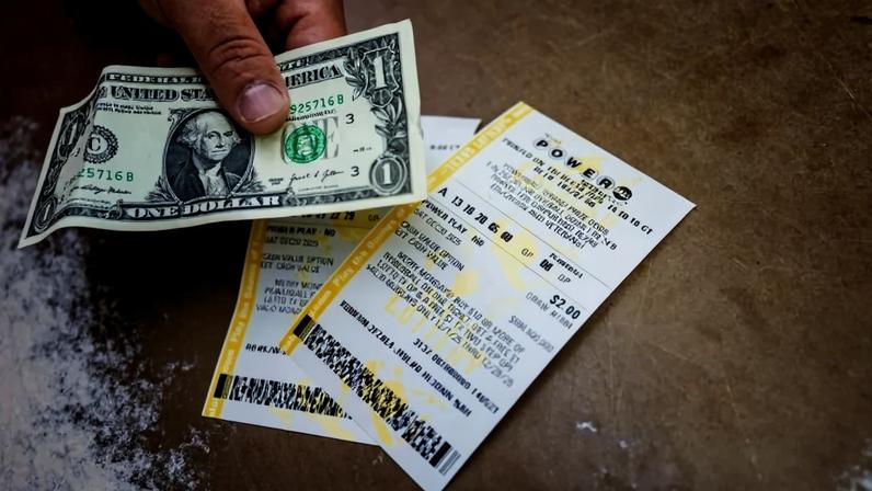 Loteria Powerball, dos Estados Unidos, tem costume de pagar prêmios bilionários.
