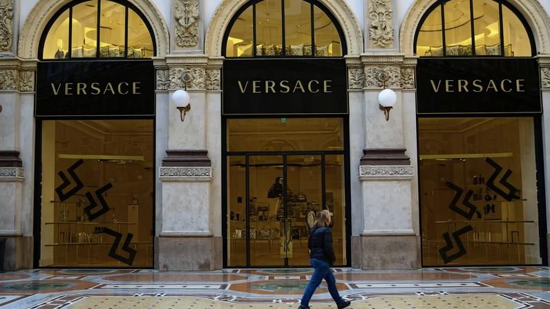 A Capri, holding da Versace, tenta vender seus negócios há anos