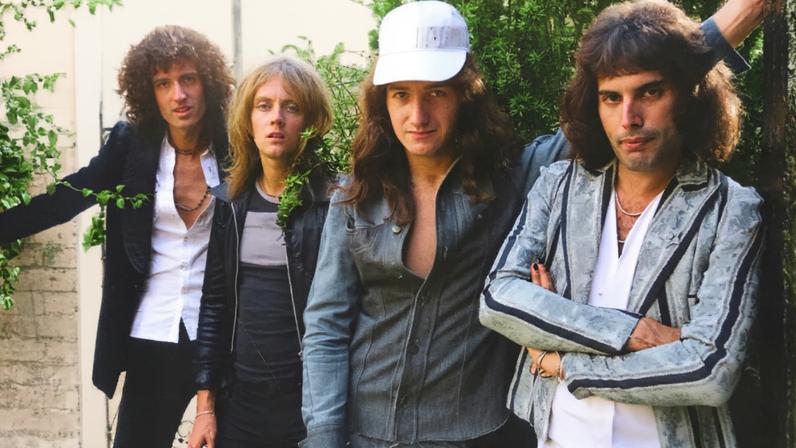 Rainha revela música de Natal inédita há muito tempo, Not for Sale (Polar Bear)