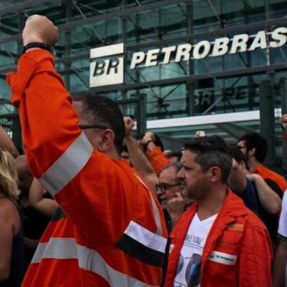 Trabalhadores da Petrobras aprovam greve a partir de segunda