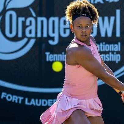 Victória Barros aplica saque potente e avança às oitavas do Orange Bowl