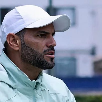 Weverton treina defesas com bola para retomar titularidade no Palmeiras