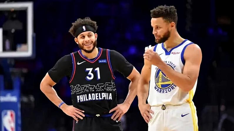 Irmãos Seth e Stephen Curry jogando pela NBA (Foto: Reprodução/@sdotcurry)