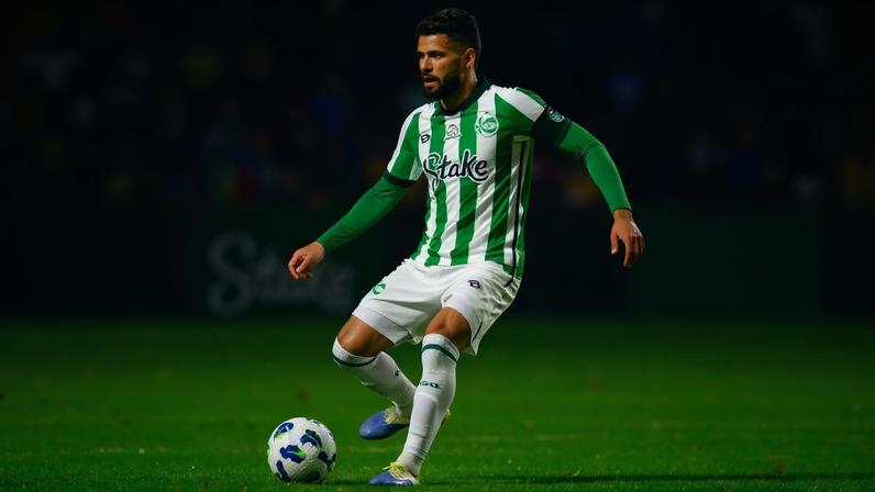 Jadson na partida Juventude x Sport, pela Série A de 2025, no Alfredo Jaconi. Foto: Luiz Erbes/Agif/Gazeta Press