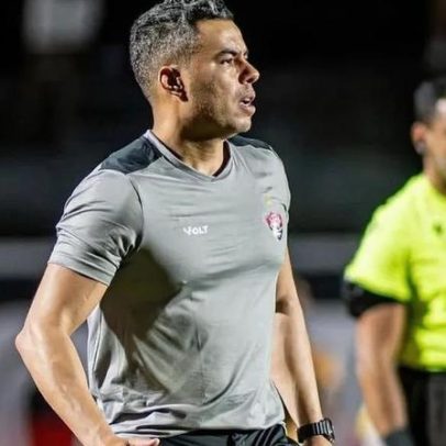 Vitória renova contrato com Jair Ventura