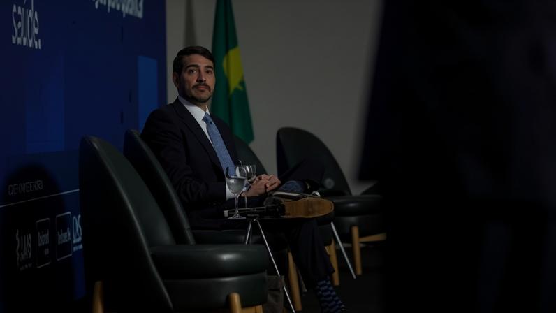 Centrão dividido e Lula em campo: como Jorge Messias entra no mês de sua sabatina no Senado