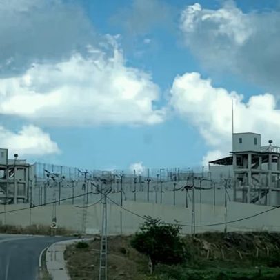 Centro de detenção financiado pela UE na Turquia termina em prisões de Assad