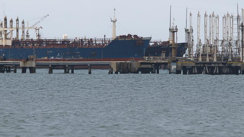 Navios-tanque chegam à Venezuela apesar do bloqueio dos EUA