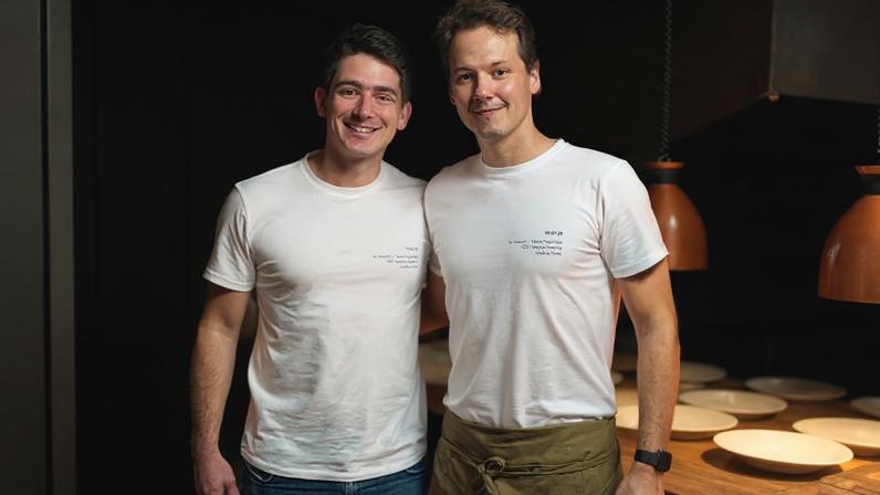 Domingos Ávila e Ian Baiocchi são amigos desde pequenos e parceiros de negócios no Íz desde 2016