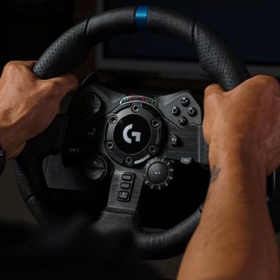 Logitech esgota volante e pedais para Xbox, PS5 e PC após Black Friday