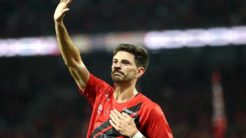 Lucas Di Yorio fez 13 gols em 43 jogos pelo Athletico. Foto: João Heim/Zimel Press/Gazeta Press.