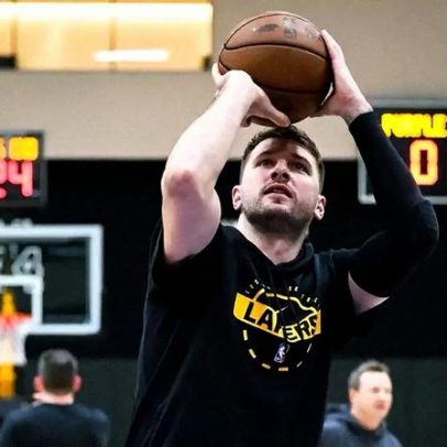 Técnico do ano da NBA critica postura de Luka Doncic diante do Lakers