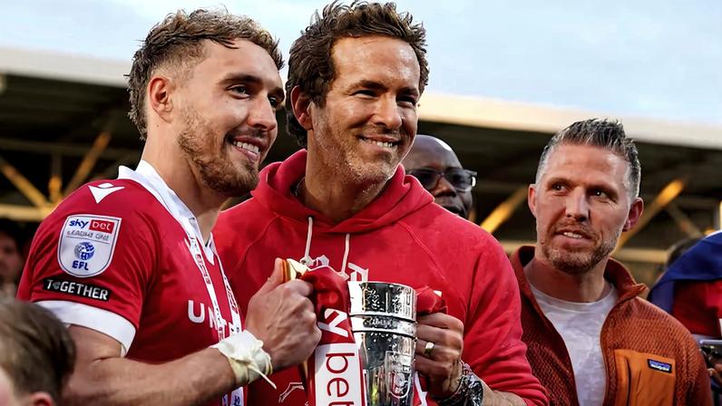 Wrexham recebe aporte da Apollo e ganha fôlego para buscar vaga na Premier League | O investimento da Apollo pode fazer do Wrexham um dos clubes mais valiosos do campeonato