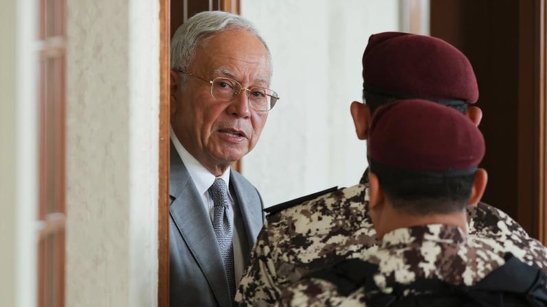 Tribunal malaio condena ex-PM Najib Razak por abuso de poder no maior caso 1MDB