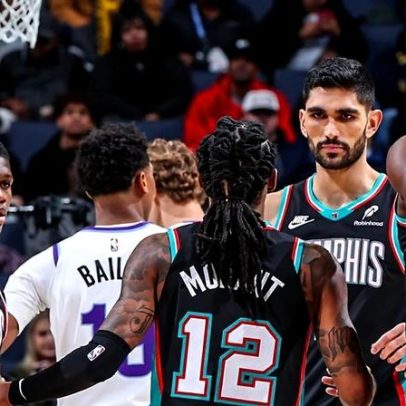 Grizzlies fecham contrato com ex-jogador do Lakers