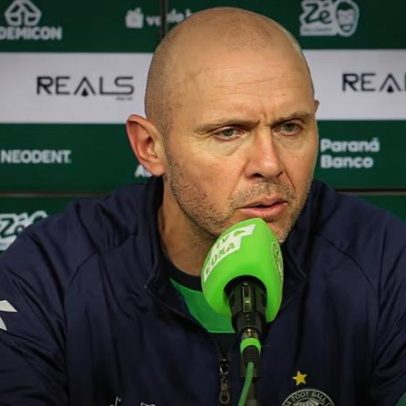 Ceará encaminha contratação de treinador campeão com o Coritiba