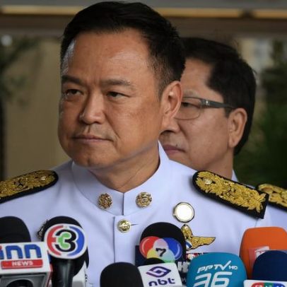 Tailândia convoca eleições antecipadas em meio a conflito com Camboja