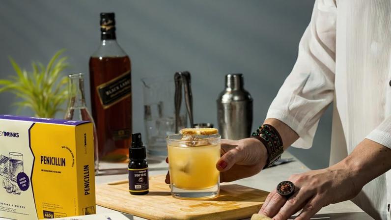 Coquetel na torneira: como a Easy Drinks fatura R$ 25 mi com bebidas sem vender álcool |Empresa focou no complemento das bebidas alcoólicas na hora de preparar coquetéis, para transformar uma dose de vodka em um cosmopolitan e muitos outros exemplos de drinks