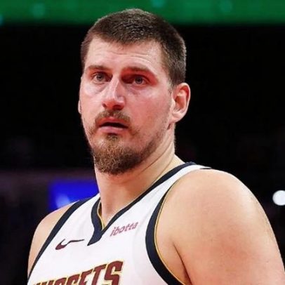Nikola Jokic quebra marca histórica de Kareem Abdul-Jabbar