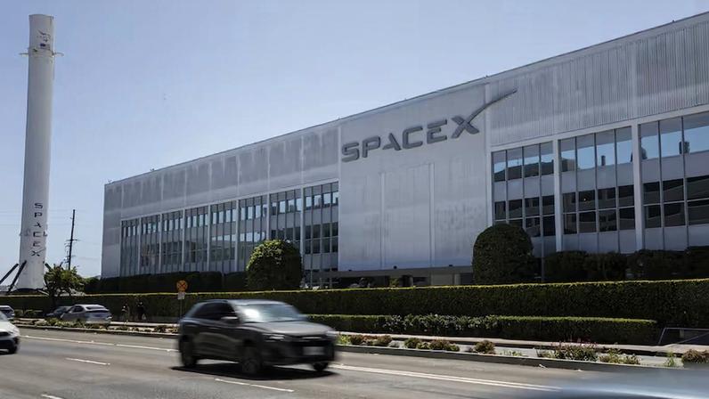 SpaceX prepara venda de ações a valuation recorde de US$ 800 bilhões, dizem fontes | Se confirmada, a operação pode fazer a SpaceX recuperar o título de empresa de capital fechado mais valiosa do mundo. (Foto: Alisha Jucevic/Bloomberg) (Bloomberg/ALISHA JUCEVIC)