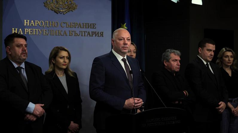 PM da Bulgária anuncia renúncia após protestos contra corrupção
