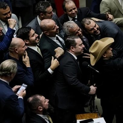 STF pode decidir sobre punições de Bolsonaro caso Congresso reduza penas