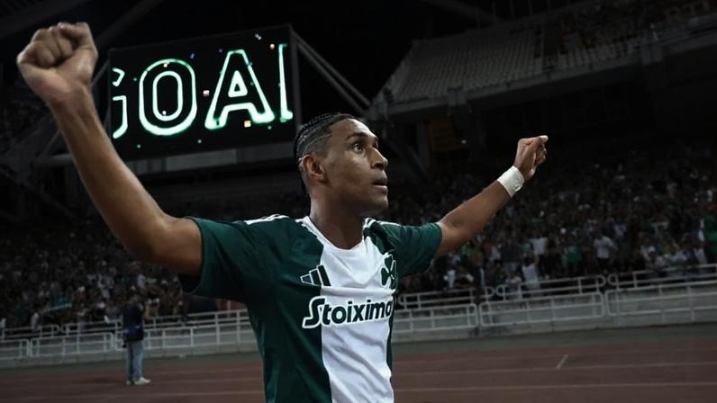 Tetê comemora gol pelo Panathinaikos, da Grécia. Foto: Divulgação/Panathinaikos