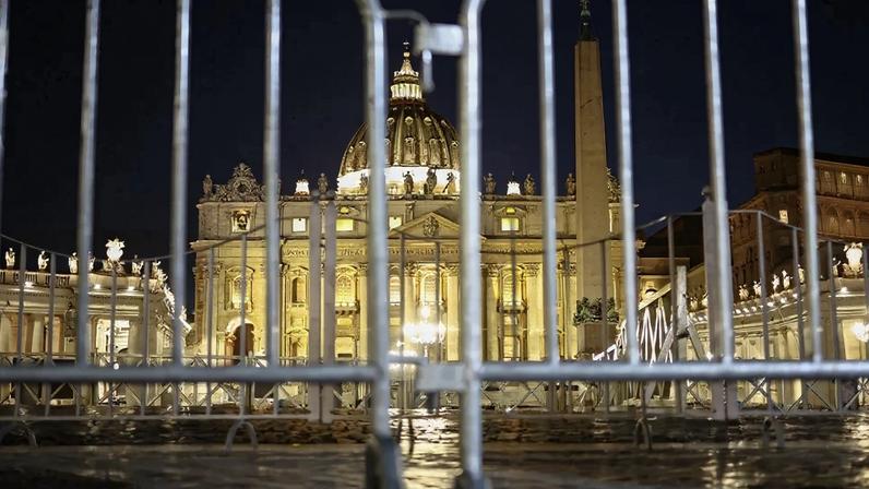 A Basílica de São Pedro, no Vaticano, em 25 de abril de 2025. Foto: Henry Nicholls/AFP