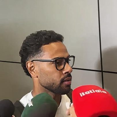 Renan Lodi desembarca em Belo Horizonte e explica escolha pelo Atlético-MG
