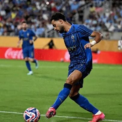 Atlético-MG fica próximo de acerto com Renan Lodi