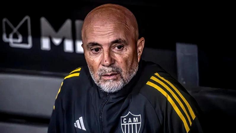 Sampaoli em partida Atlético x Palmeiras nesta quarta-feira (Foto: Fillipe Alves)