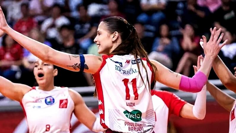 Luzia, atleta do Barueri (Foto: Reprodução / @baruerivolleyballclub)