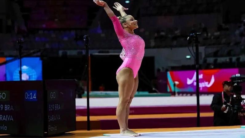 Flávia Saraiva garante top-4 na final da trave no Mundial de Ginâtica (Foto: Melogym/ CBG)