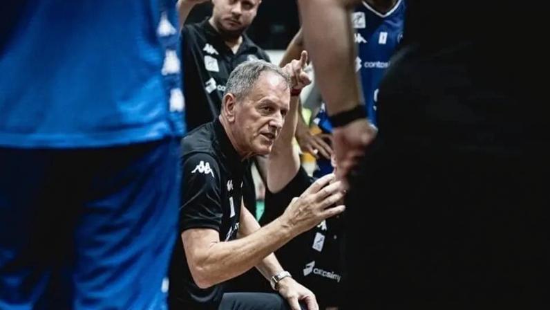 Rixa com técnico da Seleção levou Nikolic a deixar a Europa pelo NBB