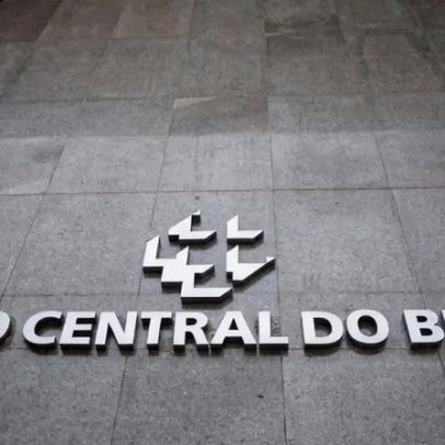 Prévia do PIB aponta queda inesperada de 0,2% em outubro
