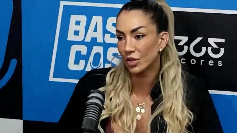 Thaisa no podcast "Basticast" (Foto: Reprodução/You Tube)