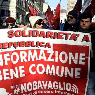 Crise na imprensa italiana após venda de La Repubblica e La Stampa