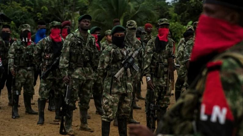 O grupo guerrilheiro Exército de Libertação Nacional (ELN). Foto: Luiz Robayo/AFP