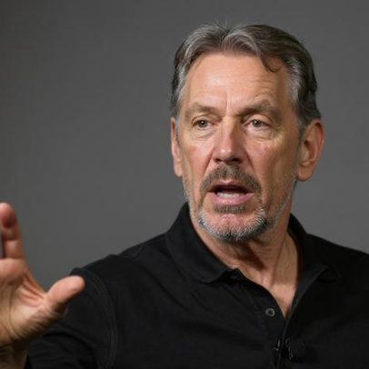 Ellison oferece garantia pessoal para reforçar oferta da Paramount pela Warner