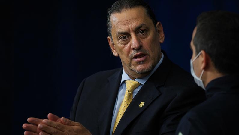 Segundo PF, Wassef recomprou nos EUA um relógio da marca Rolex recebido em viagem oficial por Bolsonaro. Foto: Sérgio Lima/AFP