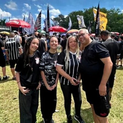 Família vai ao CT apoiar o Corinthians antes da final contra o Vasco