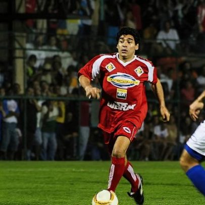 Craques do Brasil e do mundo disputaram o Jogo das Estrelas de Zico