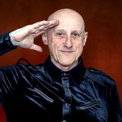 Músico Jorge Martínez, líder de Ilegales, morre aos 70 anos