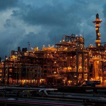 Refinaria Abreu e Lima, da Petrobras, amplia capacidade